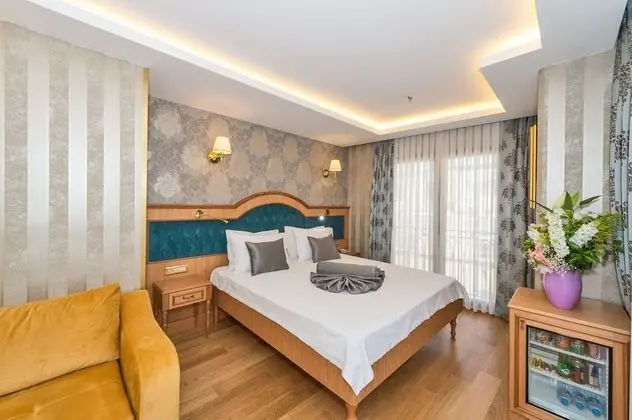 Standard Tek Büyük veya İki Ayrı Yataklı Oda