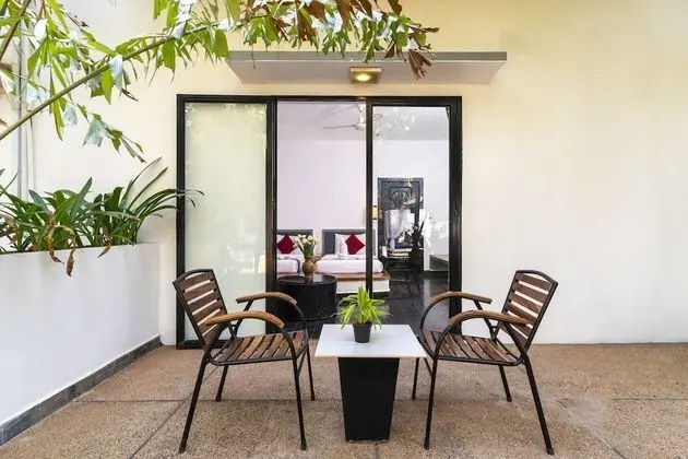 Deluxe Twin with Balcony