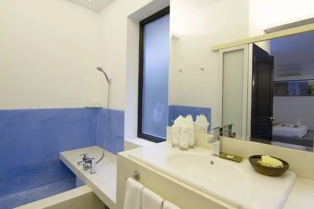 Honeymoon Suite with Balcony