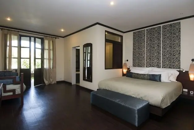 Deluxe Tek Büyük Yataklı Oda, Zemin Kat (Garden View Deluxe Queen)