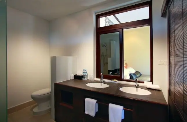 Deluxe Tek Büyük Yataklı Oda, Zemin Kat (Garden View Deluxe Queen)
