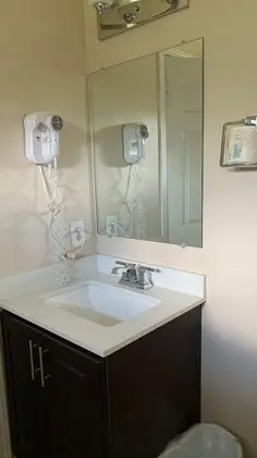 Basic Tek Büyük Yataklı Oda