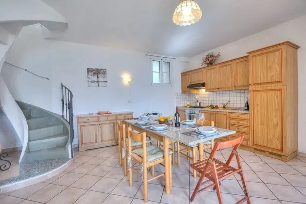 Family Apart Daire, Birden Çok Yatak, 2 Banyolu, Bahçeli (Apt Casetta - Relax And Nature)