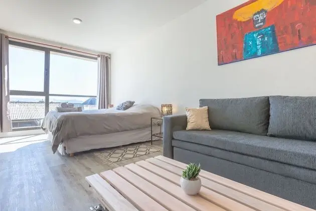 Stüdyo, Şehir Manzaralı