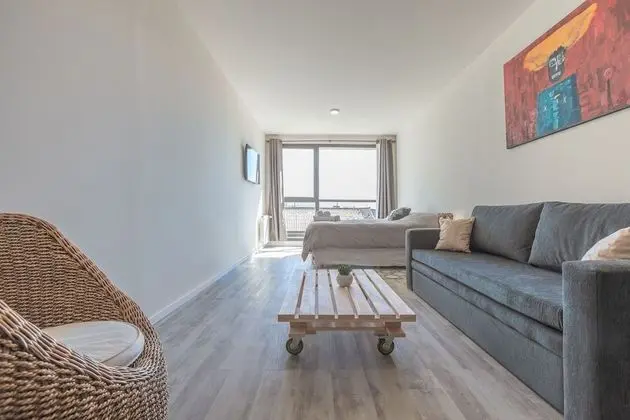 Stüdyo, Şehir Manzaralı