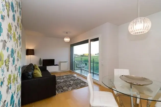 Superior Apart Daire, 2 Yatak Odası, Balkon, Nehir Manzaralı