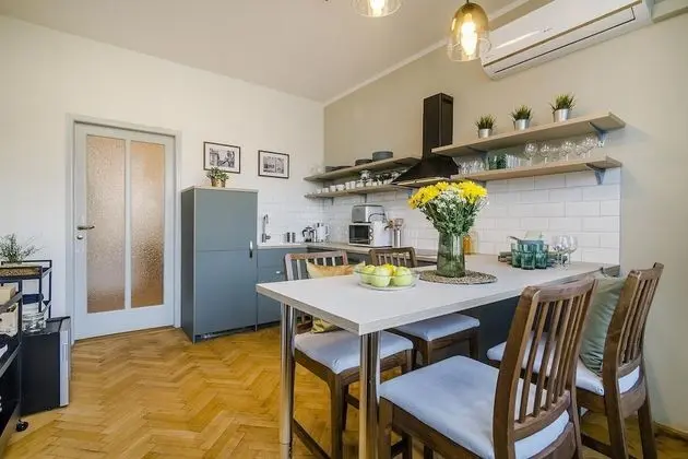 Traditional Apart Daire