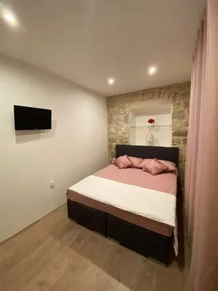 Stüdyo, 1 Büyük (Queen) Boy Yatak