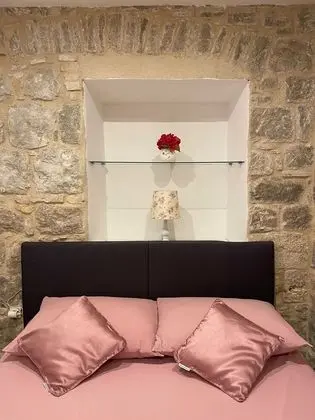 Stüdyo, 1 Büyük (Queen) Boy Yatak