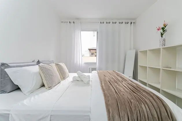 Junior Apart Daire, Şehir Manzaralı