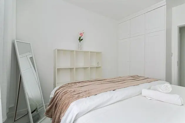 Junior Apart Daire, Şehir Manzaralı