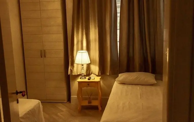 Deluxe Apart Daire, Havuz Manzaralı