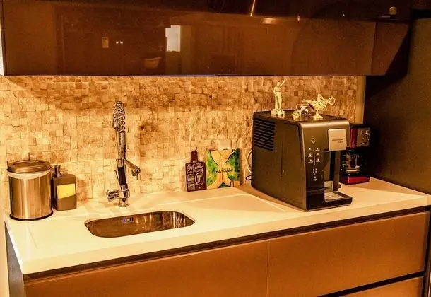 Deluxe Apart Daire, Havuz Manzaralı