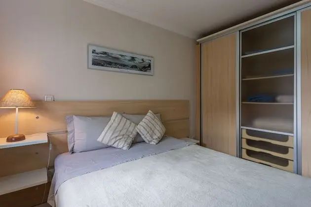 Superior Apart Daire, Havuz Manzaralı