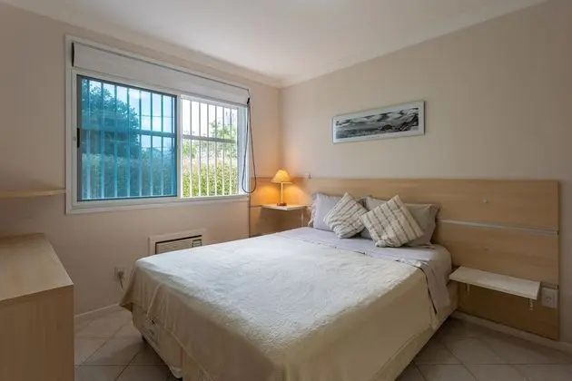 Superior Apart Daire, Havuz Manzaralı