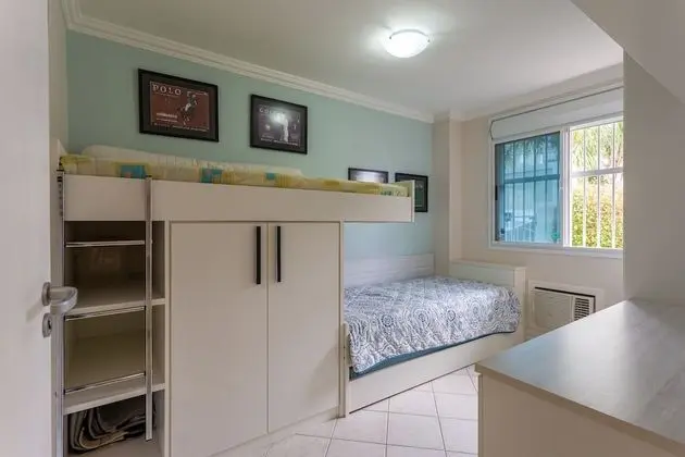 Superior Apart Daire, Havuz Manzaralı