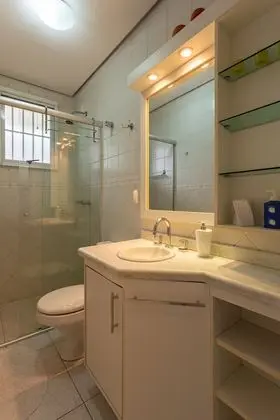 Superior Apart Daire, Havuz Manzaralı