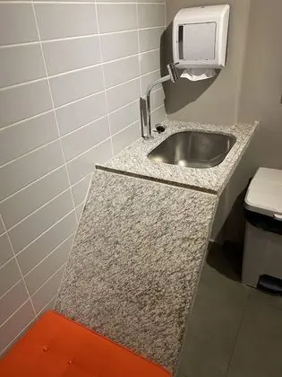 Ev