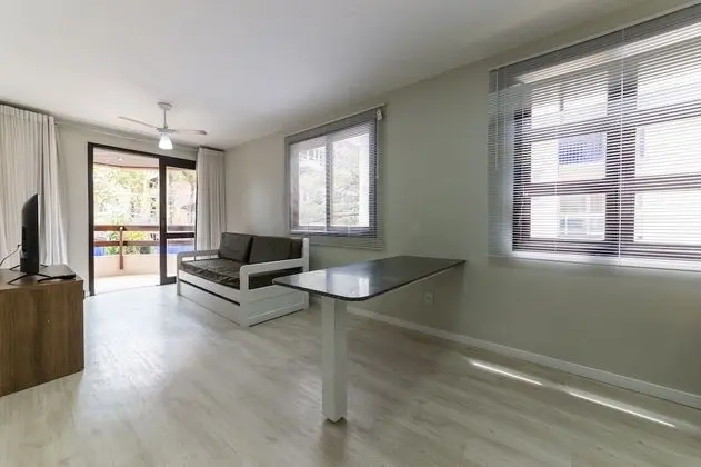 Junior Apart Daire, Şehir Manzaralı