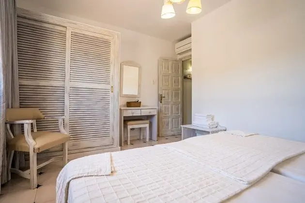 Apart Daire, 1 Yatak Odası, Balkon, Havuz Manzaralı