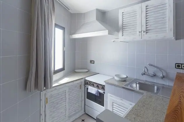 Apart Daire, 1 Yatak Odası, Balkon, Havuz Manzaralı