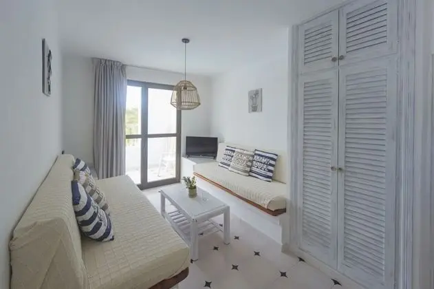 Apart Daire, 1 Yatak Odası, Balkon, Havuz Manzaralı