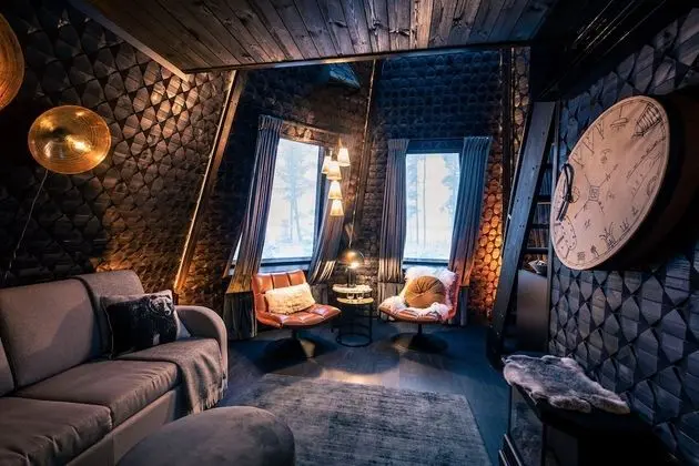 Komsio Glass Igloo Suite