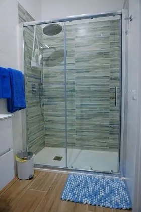 Deluxe Tek Büyük Yataklı Oda, Balkon, Şehir Manzaralı (Mare)