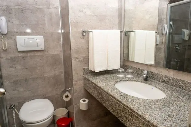 https://images.etstur.com/imgproxy/resize/2560x1440/files/images/hotelImages/etsrooms/701/AQI_Pegasos_World_20240923123340_7.jpg