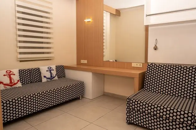 https://images.etstur.com/imgproxy/resize/2560x1440/files/images/hotelImages/etsrooms/701/AQI_Pegasos_World_20240923123844_0.jpg