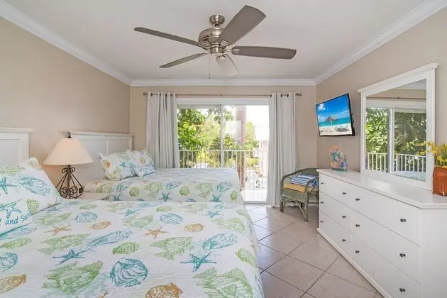 Condo 12, 2 Bedrooms, Ocean View