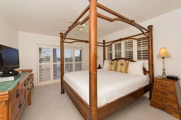 Condo 18, 2 Bedrooms, Ocean View