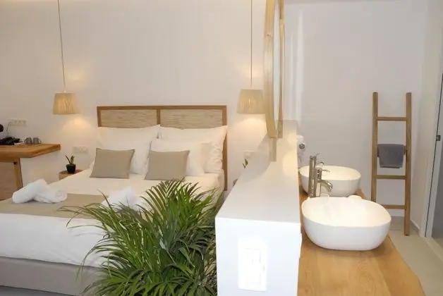 Deluxe Üç Kişilik Oda