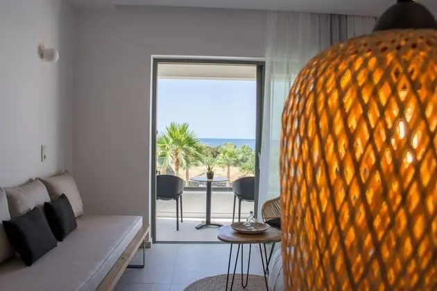 Deluxe Üç Kişilik Oda, Deniz Manzaralı