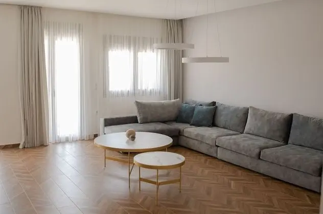Apart Daire, 2 Yatak Odası, Havuz Manzaralı