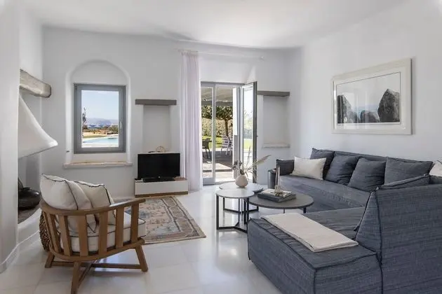 Villa, 4 Yatak Odası, Deniz Manzaralı, Denize Sıfır