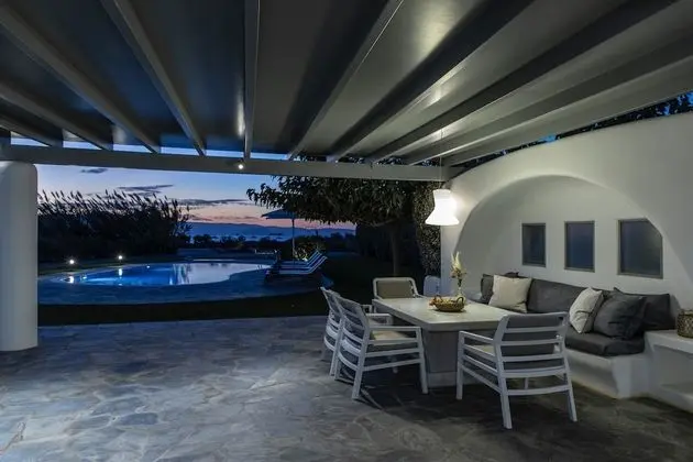 Villa, 4 Yatak Odası, Deniz Manzaralı, Denize Sıfır
