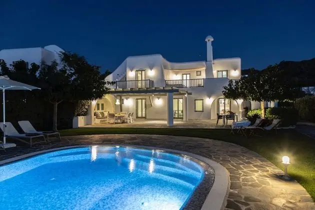 Villa, 4 Yatak Odası, Deniz Manzaralı, Denize Sıfır