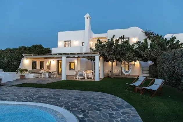 Villa, 5 Yatak Odası, Deniz Manzaralı, Denize Sıfır