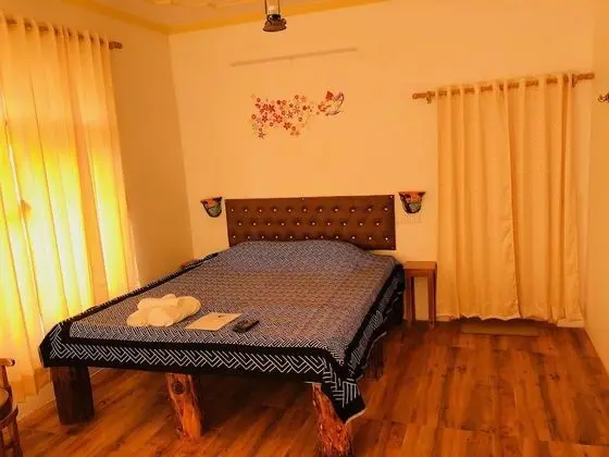 Boutique Sunlight Room