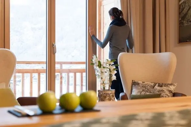 Tek Büyük Yataklı Oda, Balkon, Dağ Manzaralı (South incl. free entrance AQUA Dome)