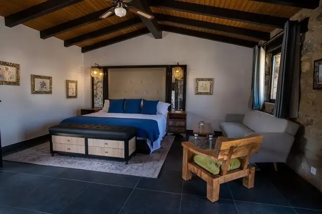 Comfort Oda, 1 En Büyük (King) Boy Yatak ve Çekyat (Villasbuenas)