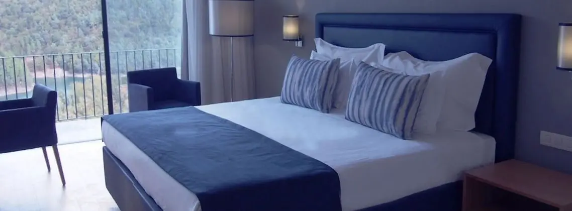 Standard Oda, Nehir Manzaralı