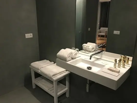 Standard Oda, Nehir Manzaralı