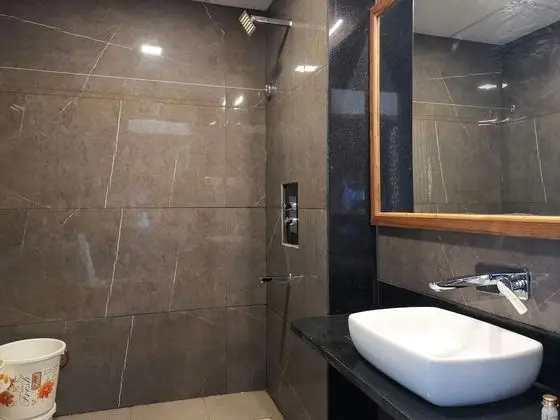 Deluxe Kır Evi, Havuz Manzaralı
