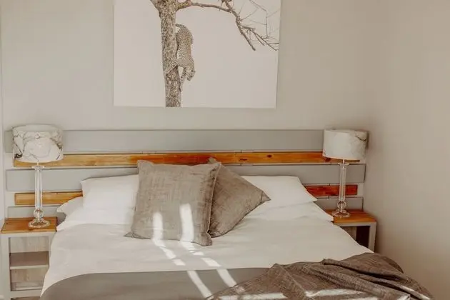 Tek Büyük veya İki Ayrı Yataklı Oda, Balkon