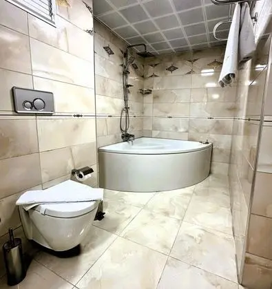 Deluxe Suit, Havuz Manzaralı, Jakuzili
