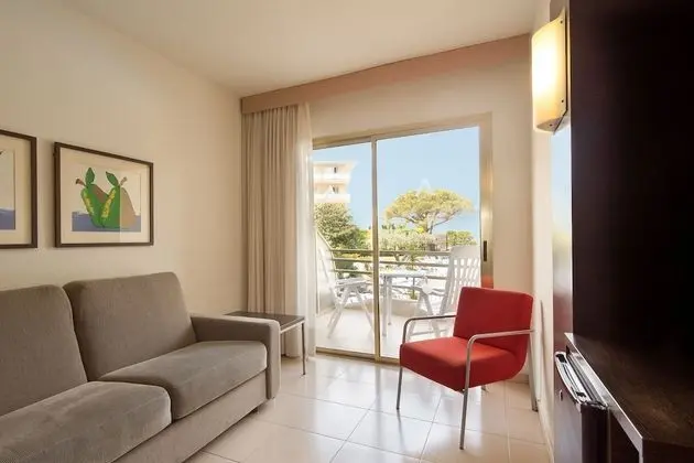 Premium Üç Kişilik Oda, Havuz Manzaralı (Suite 3 Adults)