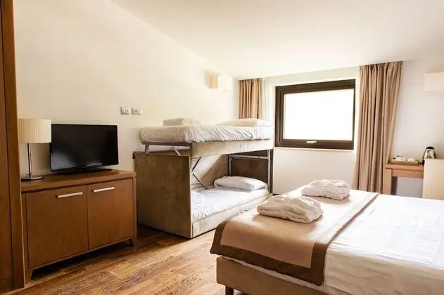 Comfort Dört Kişilik Oda