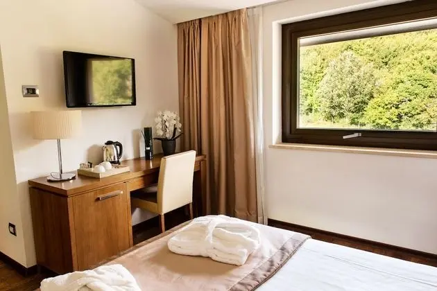 Comfort Tek Büyük veya İki Ayrı Yataklı Oda